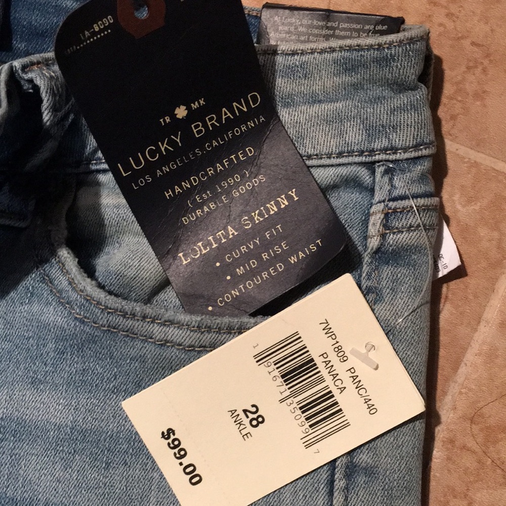 Lucky brand wash style jeans - Picture 5 of 7